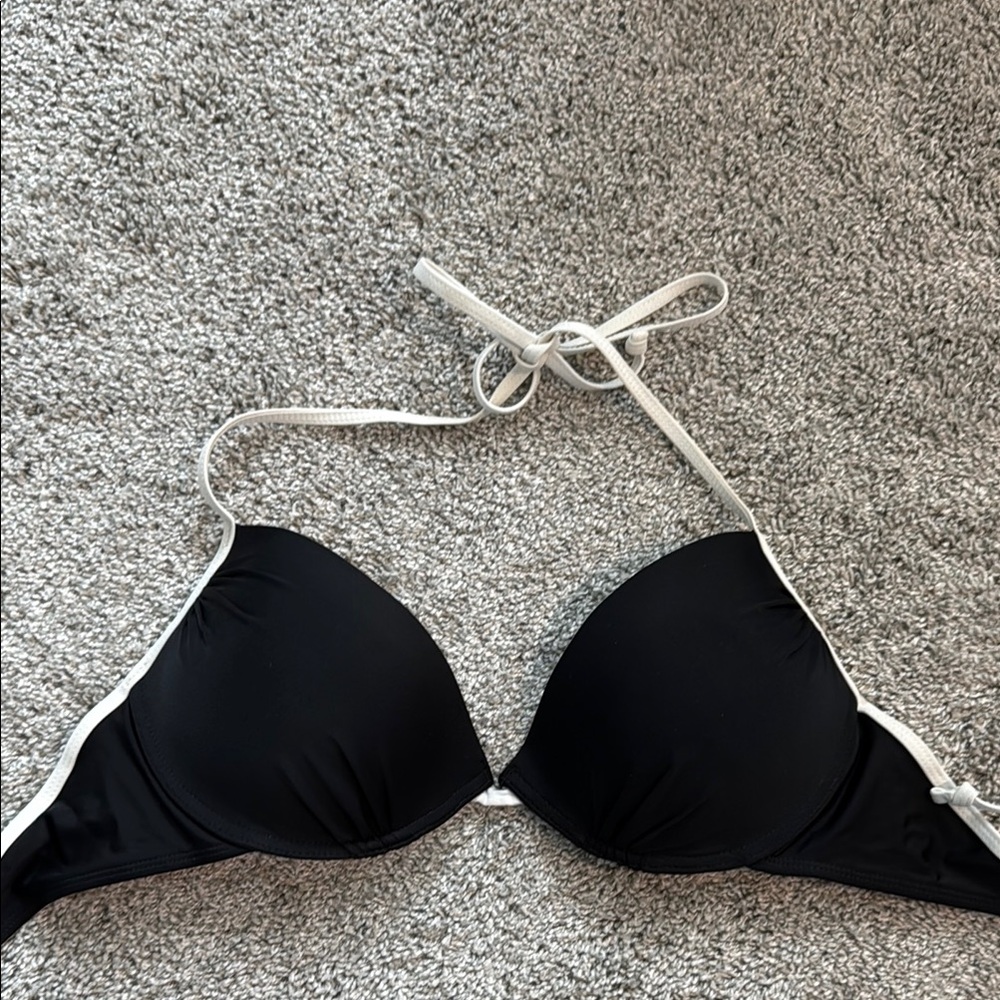 Black and White Women's Push Up Bikini Top Size XL